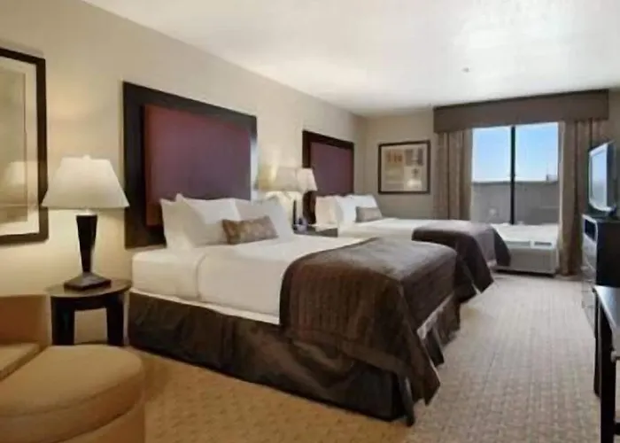 Hotel Wingate By Wyndham 3*