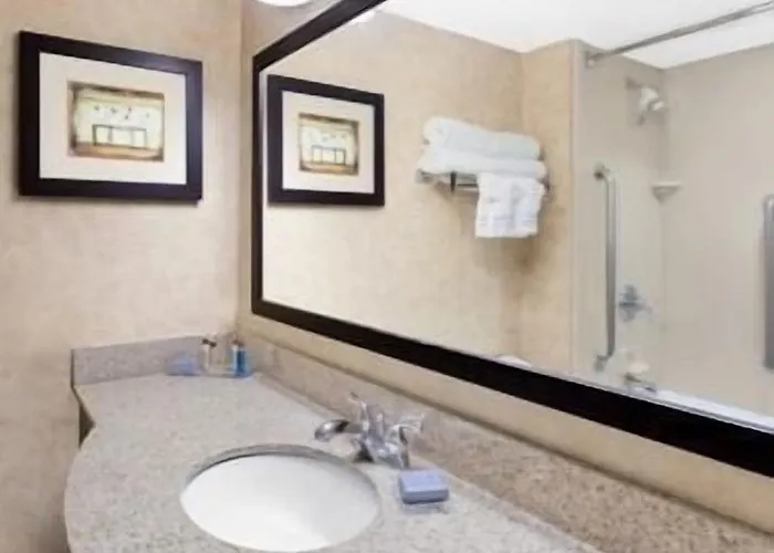 Wingate By Wyndham 3*